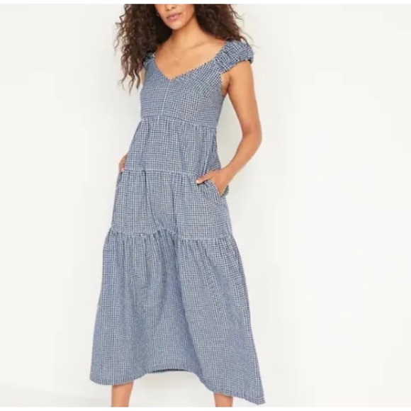 Old Navy Dresses & Skirts - NWT Old Navy Fit & Flare Tiered All Day Gingham Seersucker Maxi Dress